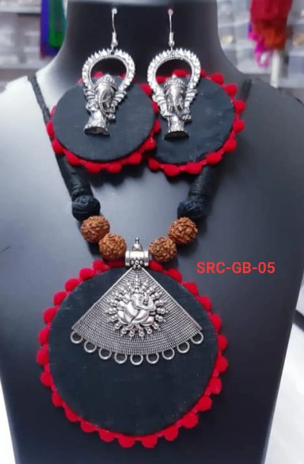 Rishmita Collection Ganesh Set - Free Size 